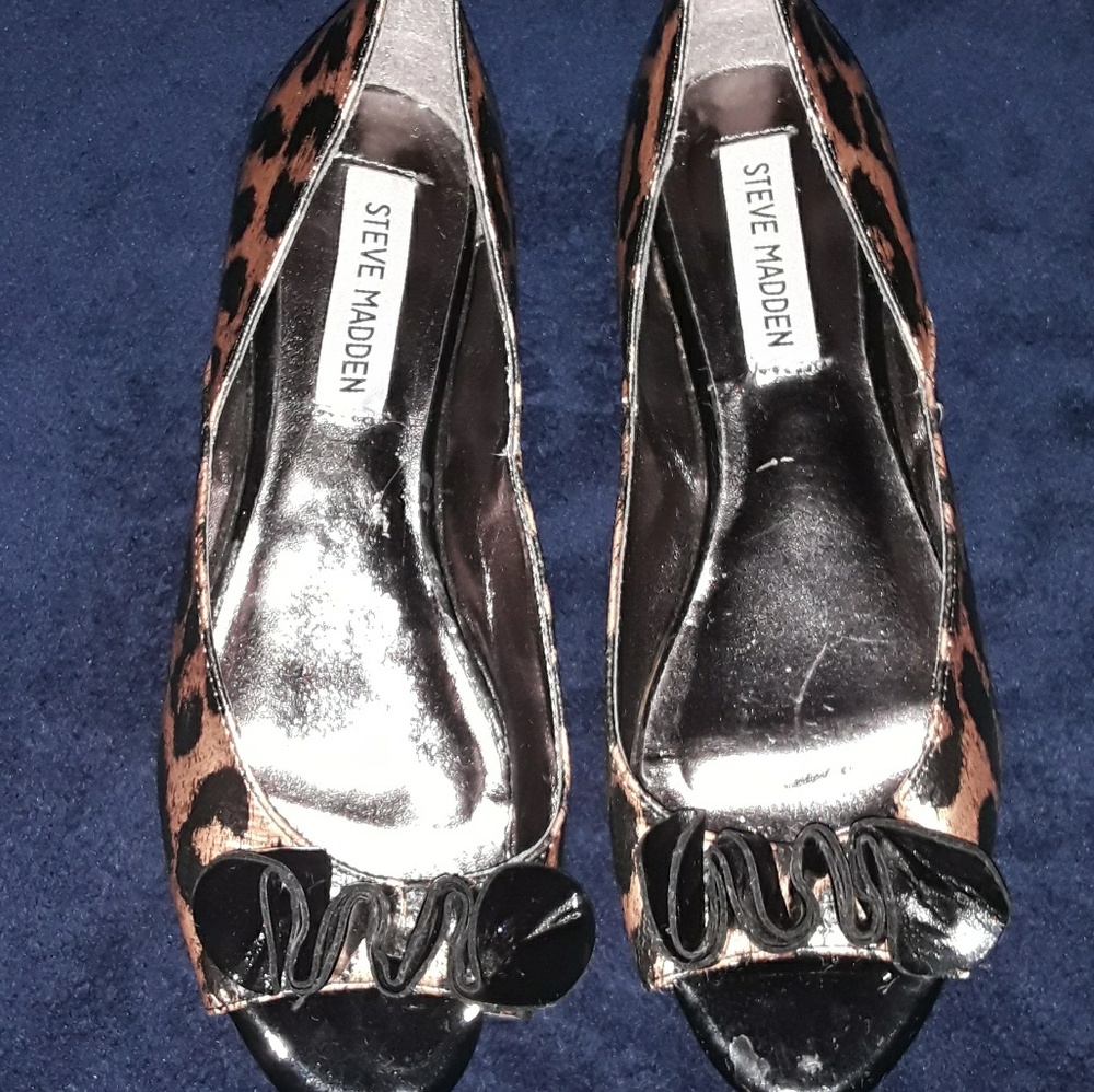 Shoes - Picture 3 of 3